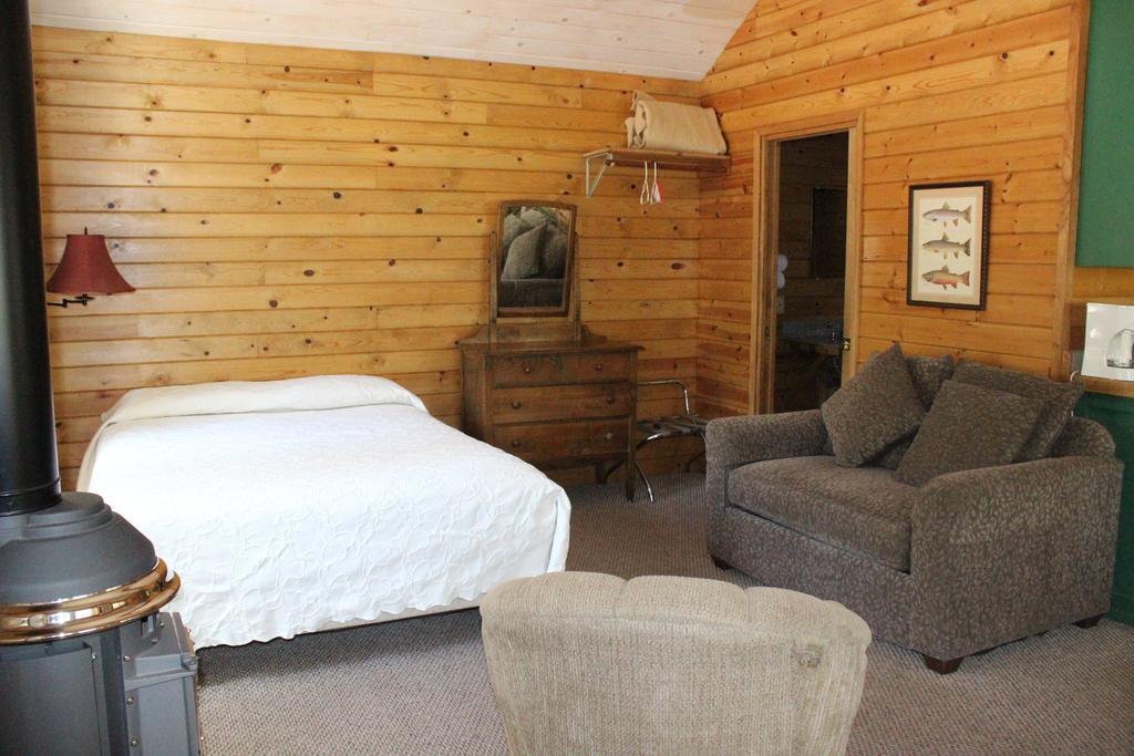Twin Lakes Resort 브리지포트 객실 사진