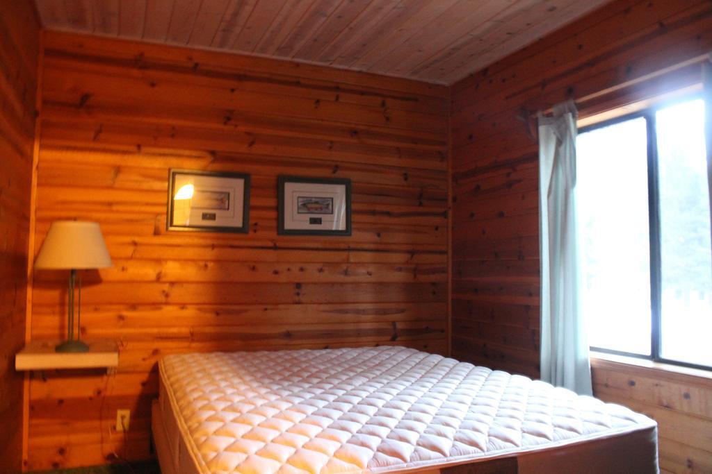 Twin Lakes Resort 브리지포트 객실 사진